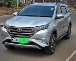 Toyota Rush 2019 Silver