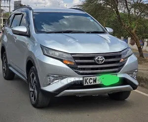 Toyota Rush 2019 Silver
