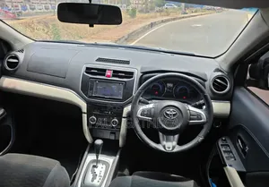 Toyota Rush 2019 Silver