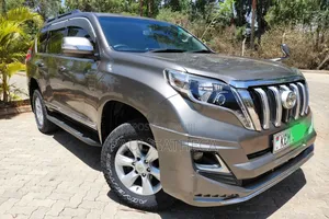 Toyota Land Cruiser Prado 2010 Gold