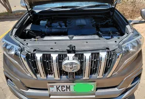 Toyota Land Cruiser Prado 2010 Gold