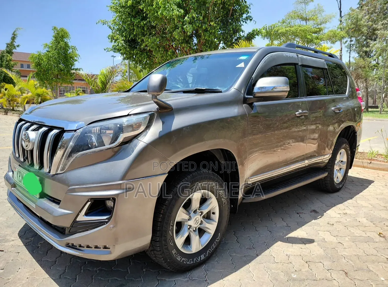 Toyota Land Cruiser Prado 2010 Gold