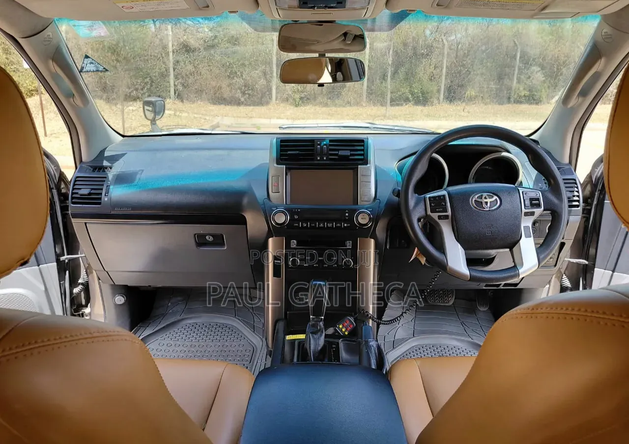 Toyota Land Cruiser Prado 2010 Gold