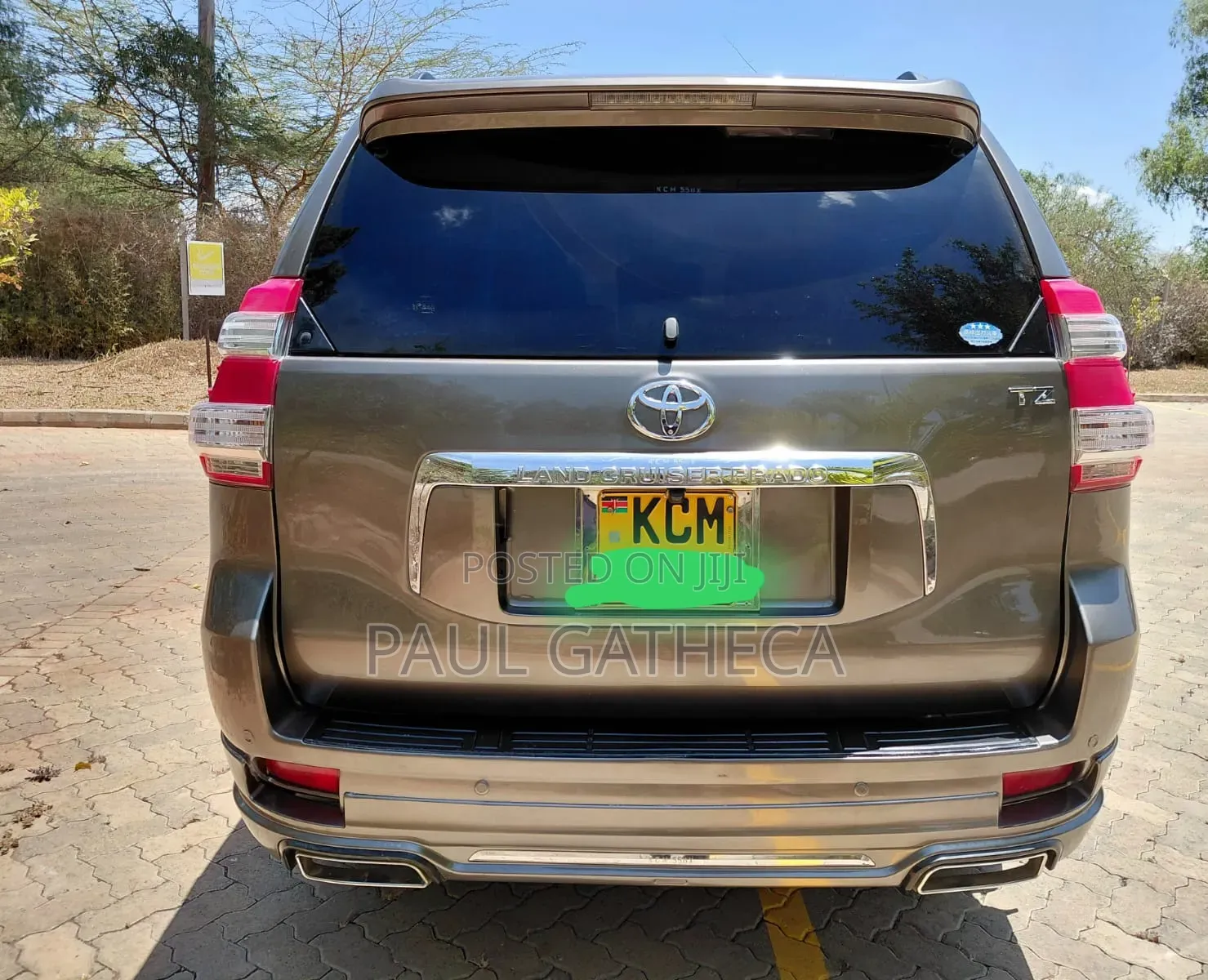 Toyota Land Cruiser Prado 2010 Gold