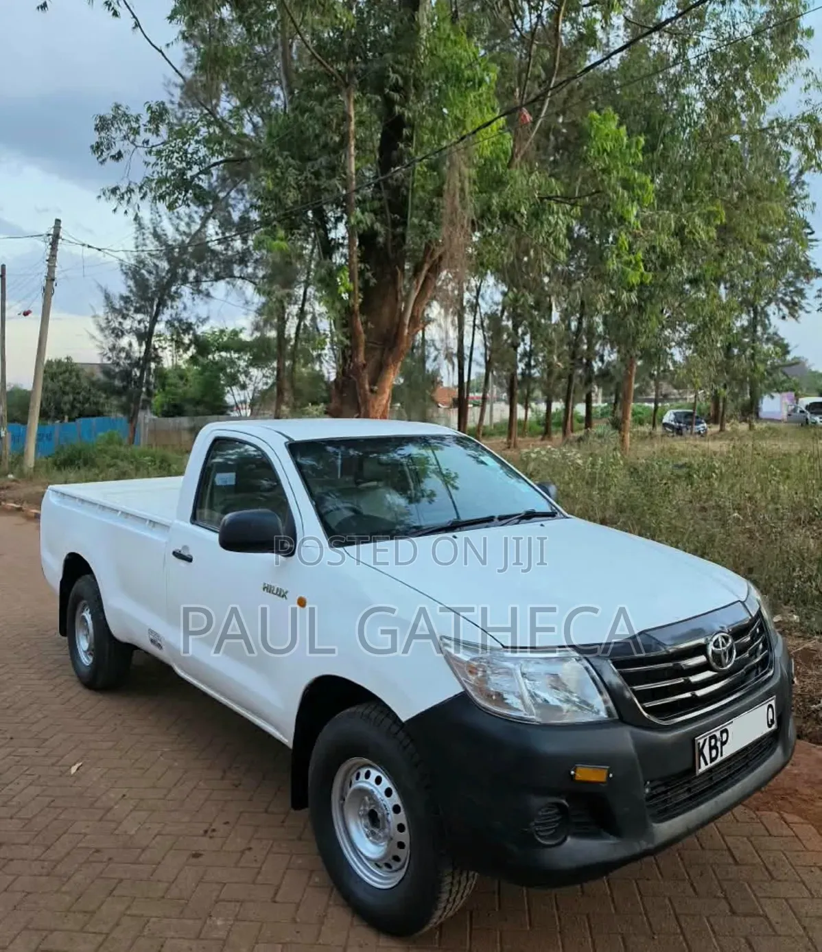 Toyota Hilux 2011 White