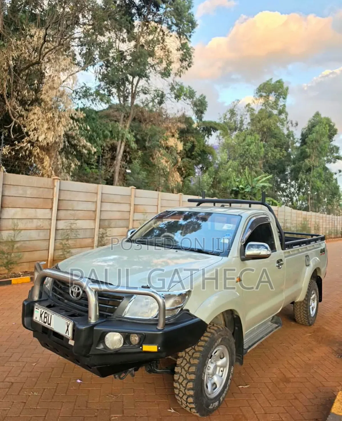 Toyota Hilux 2012 Silver