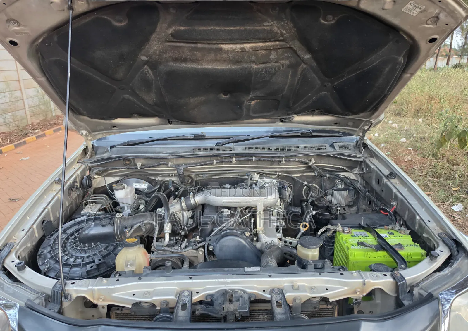 Toyota Hilux 2012 Silver