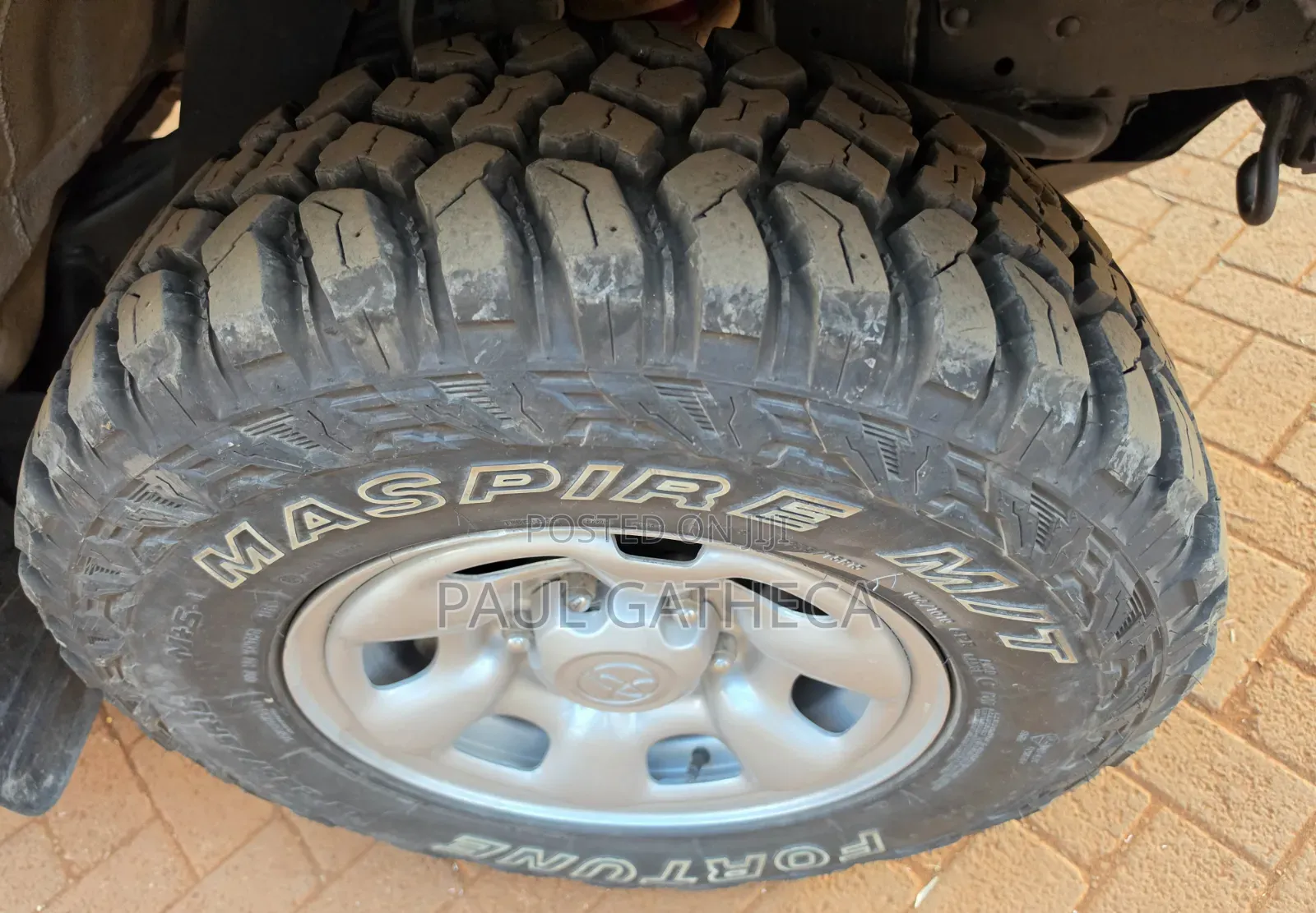 Toyota Hilux 2012 Silver