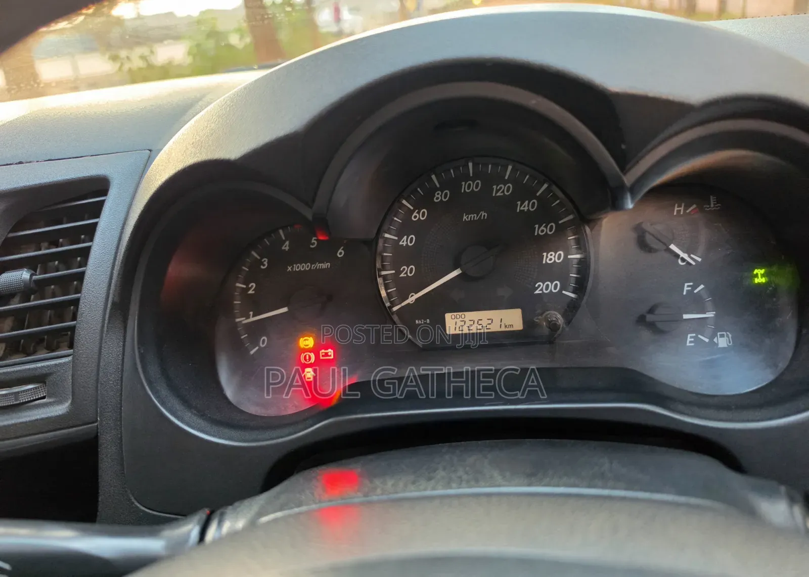 Toyota Hilux 2012 Silver