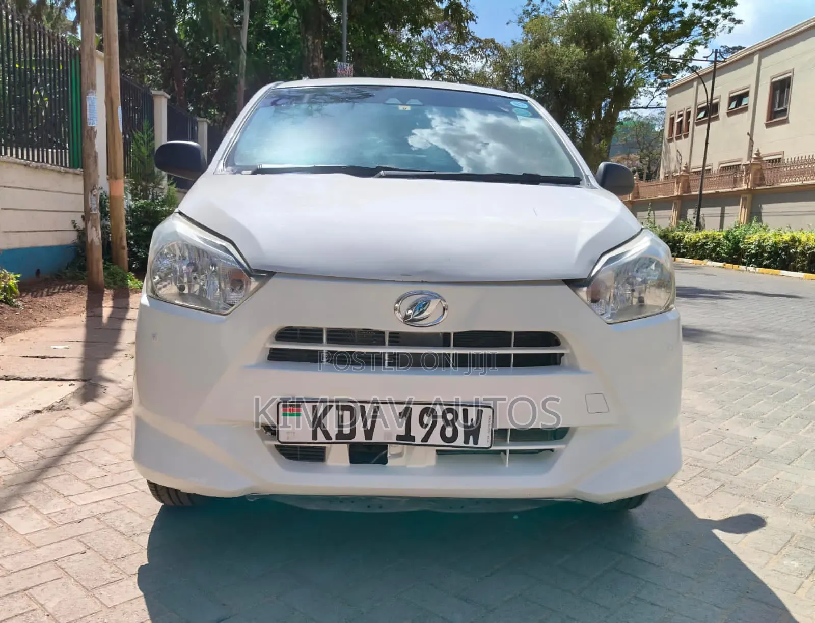 Daihatsu Mira 2018 White