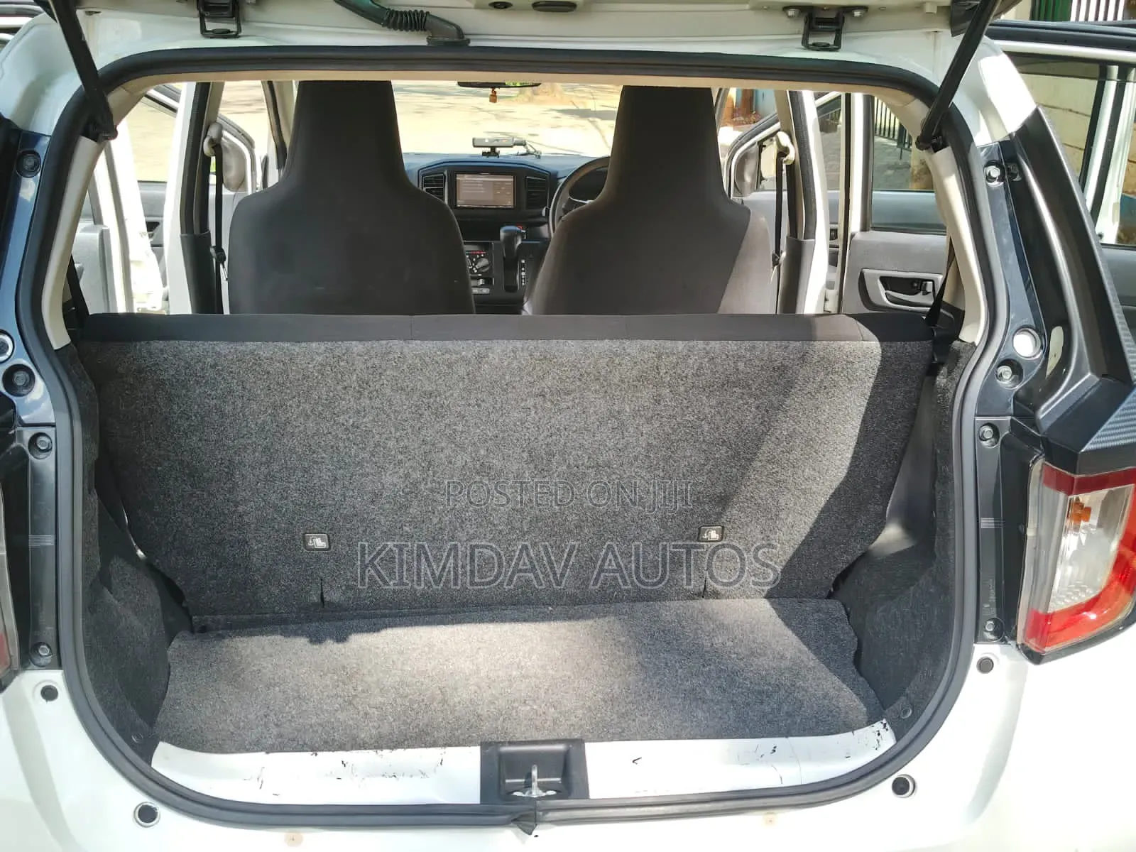 Daihatsu Mira 2018 White