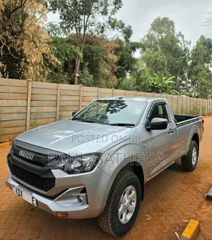 Isuzu D-MAX 2026 Silver