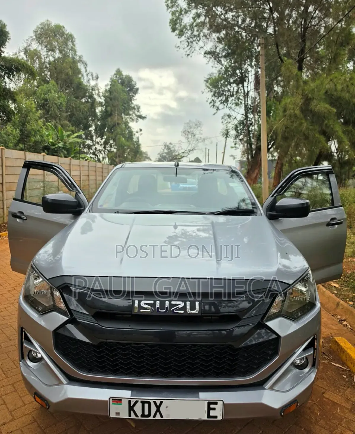 Isuzu D-MAX 2026 Silver