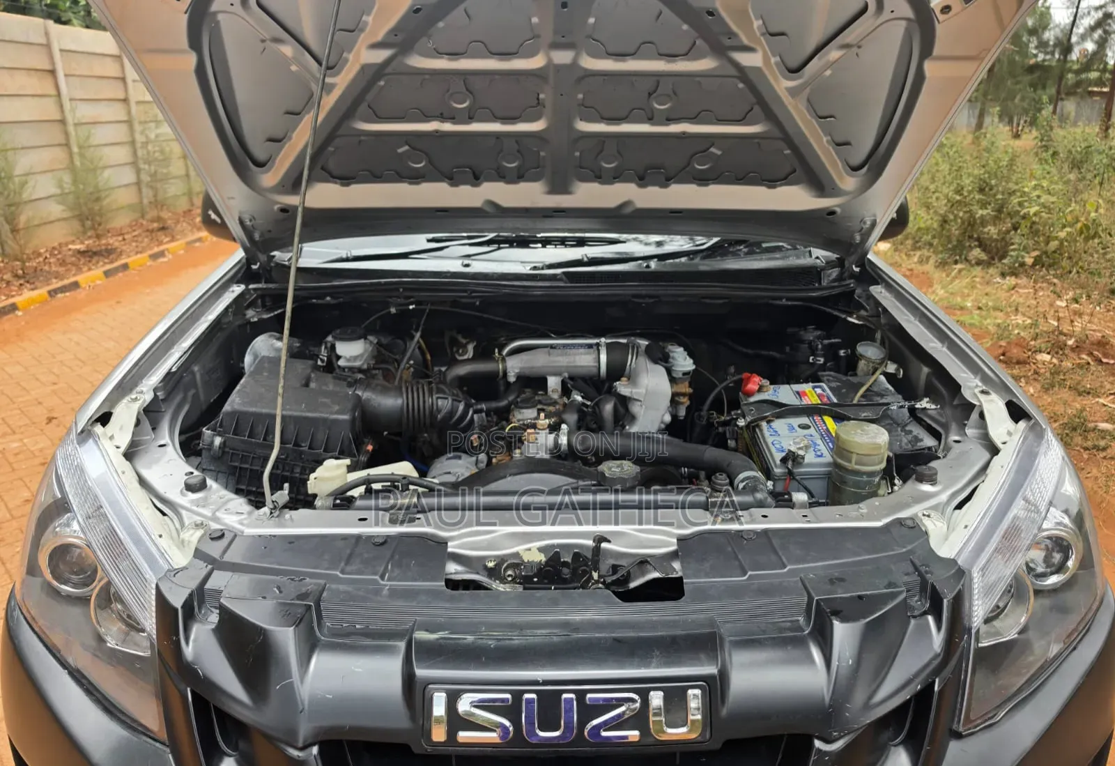 Isuzu D-MAX 2015 Gray