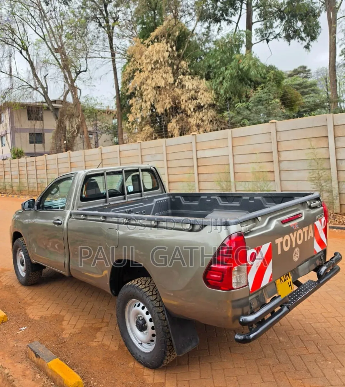 Toyota Hilux 2023 Gray
