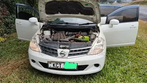 Nissan Tiida 2011 White