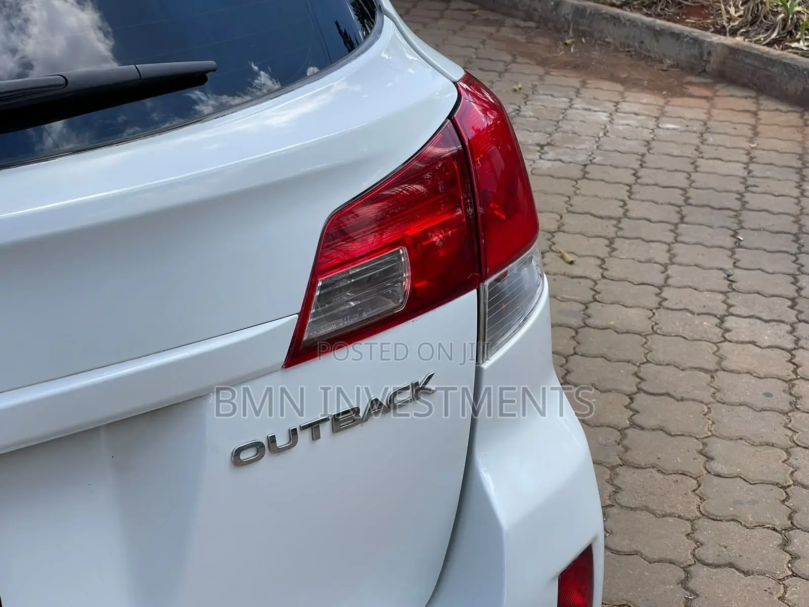 Subaru Outback 2012 White