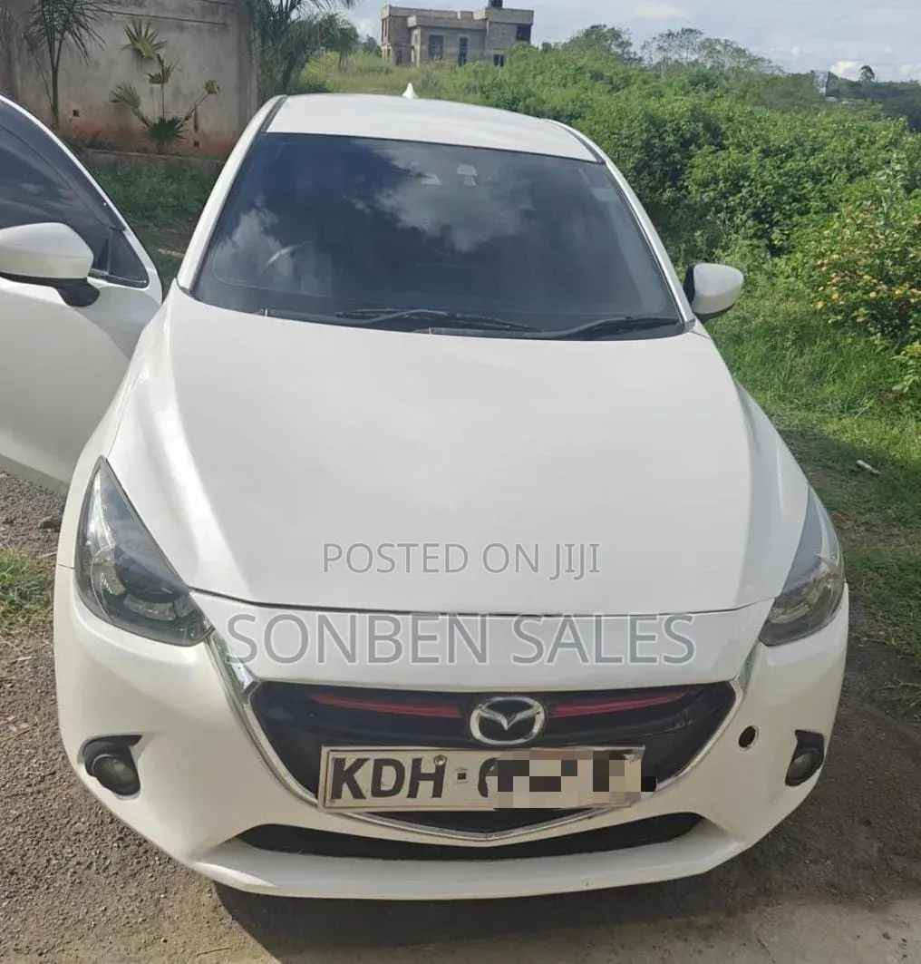 Mazda Demio 2016 White