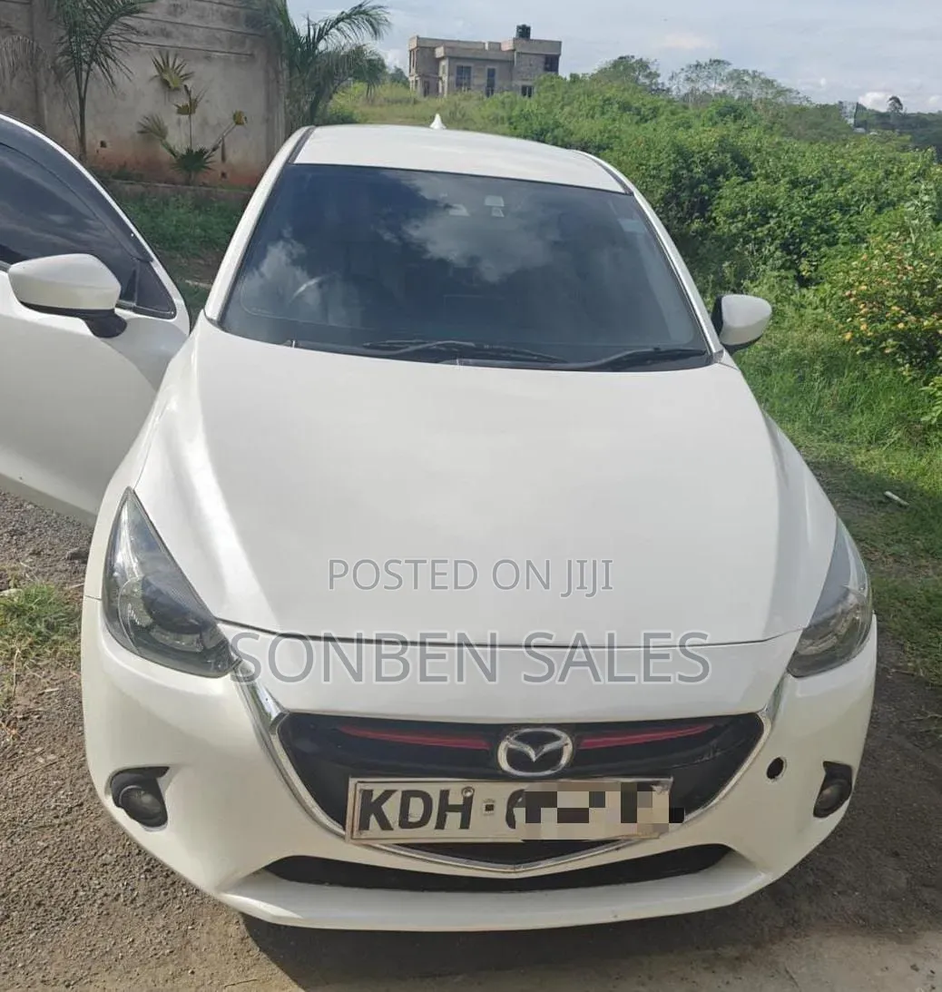 Mazda Demio 2016 White