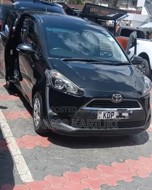 Toyota Sienta 2016 Black