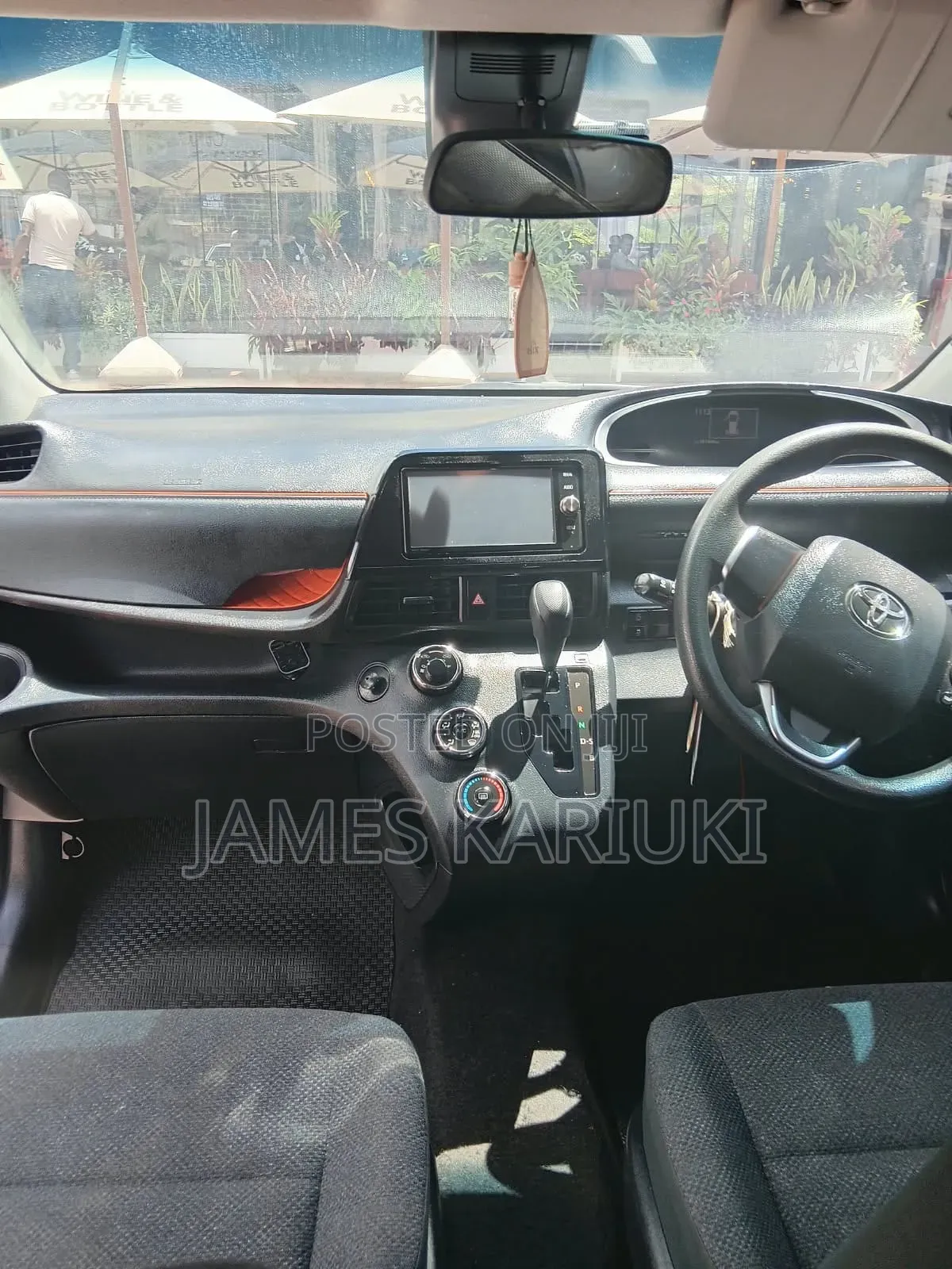 Toyota Sienta 2016 Black