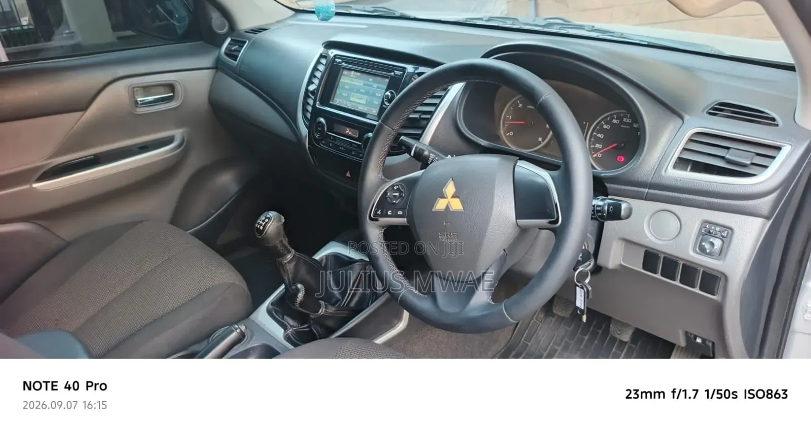 Mitsubishi L200 2016 Silver