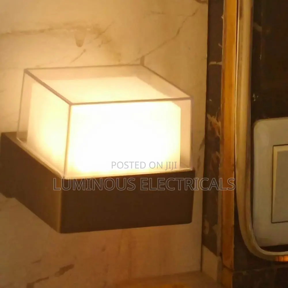 Modern 10W LED Cube Outdoor Wall Light IP65 Waterproof