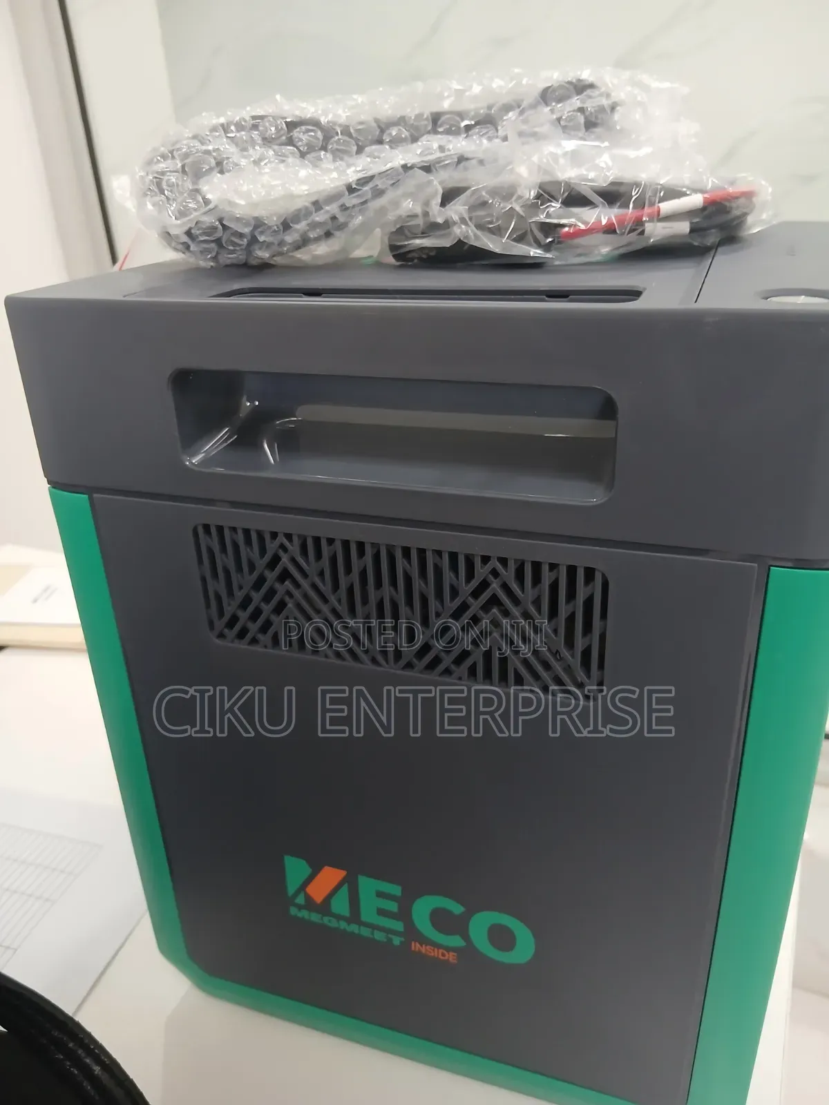 MECO 2kw Portable Power Backup Station