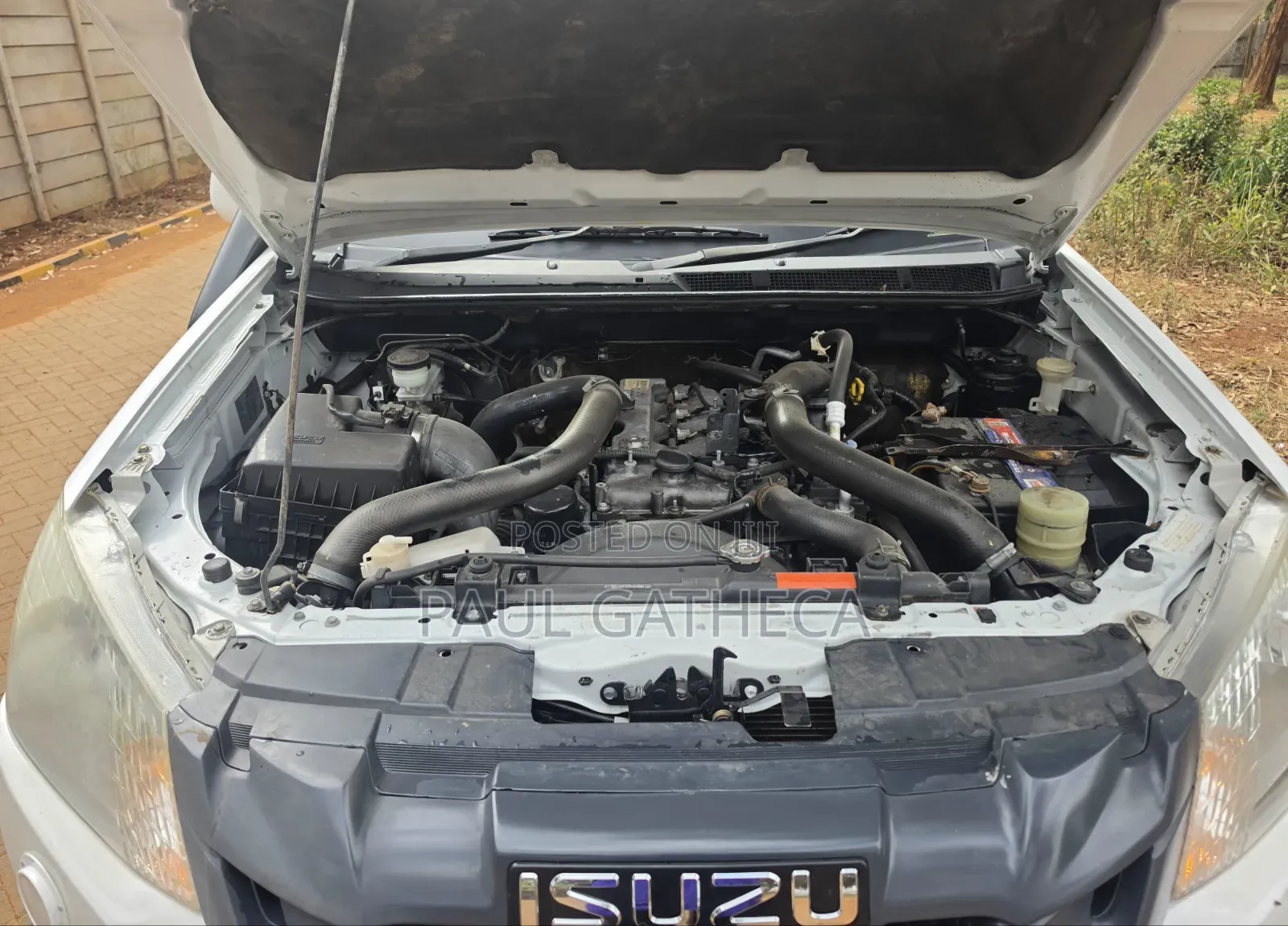 Isuzu D-MAX 2015 White