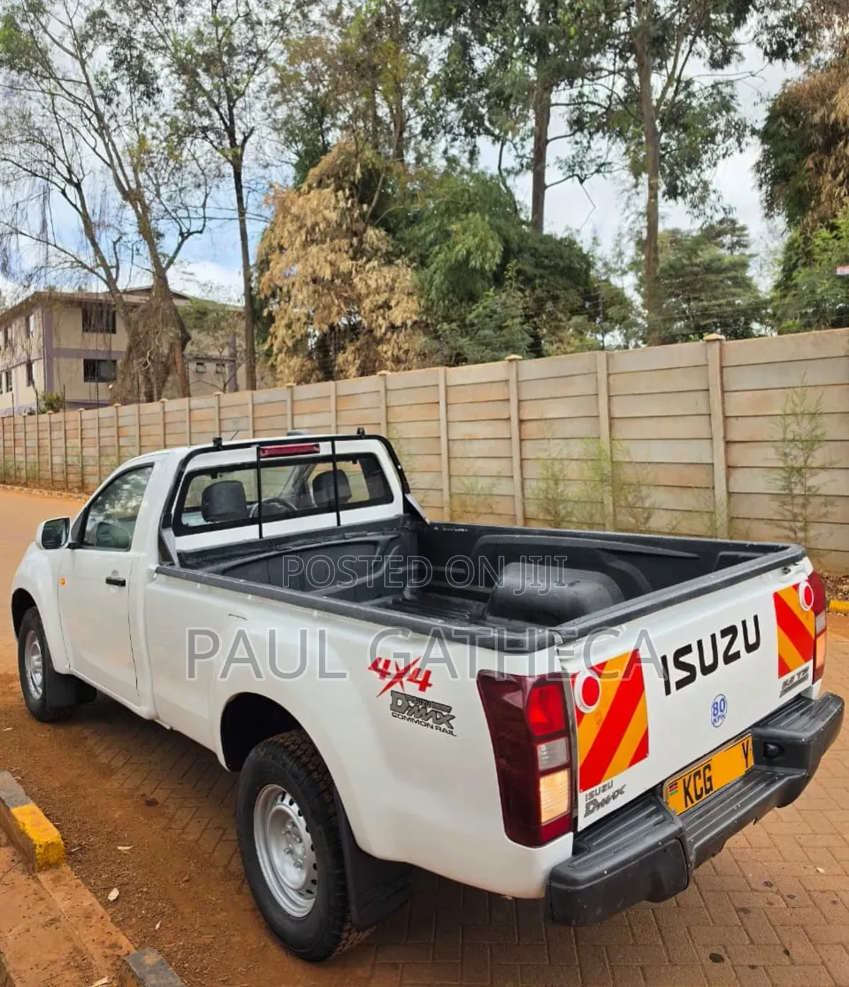 Isuzu D-MAX 2015 White
