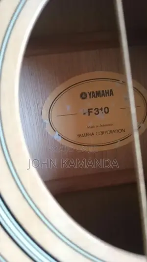 Yamaha F310 Acoustic Guitar – Gig Bag, Pluck & Strap