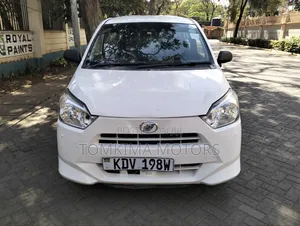 Daihatsu Mira 2018 White