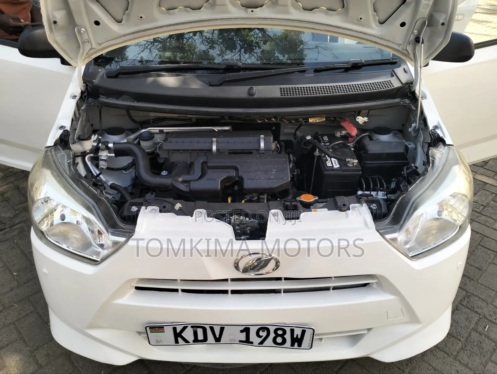 Daihatsu Mira 2018 White