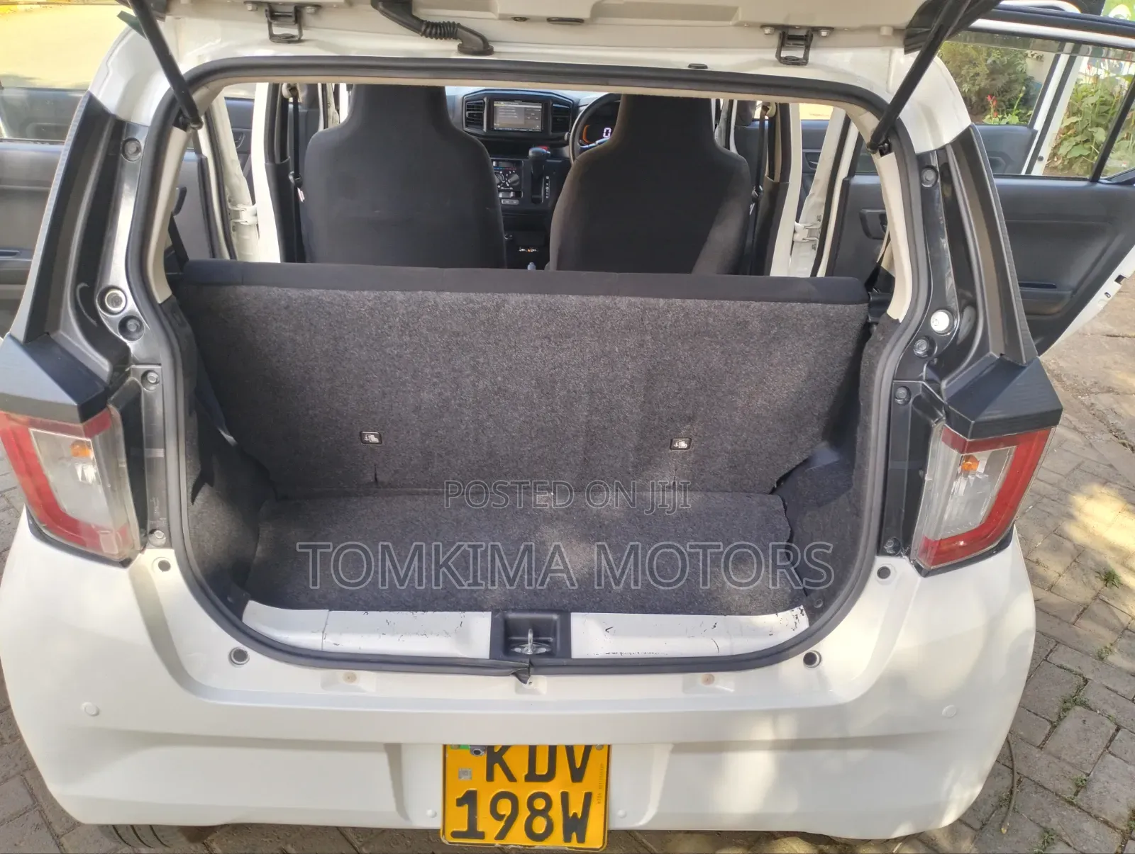 Daihatsu Mira 2018 White