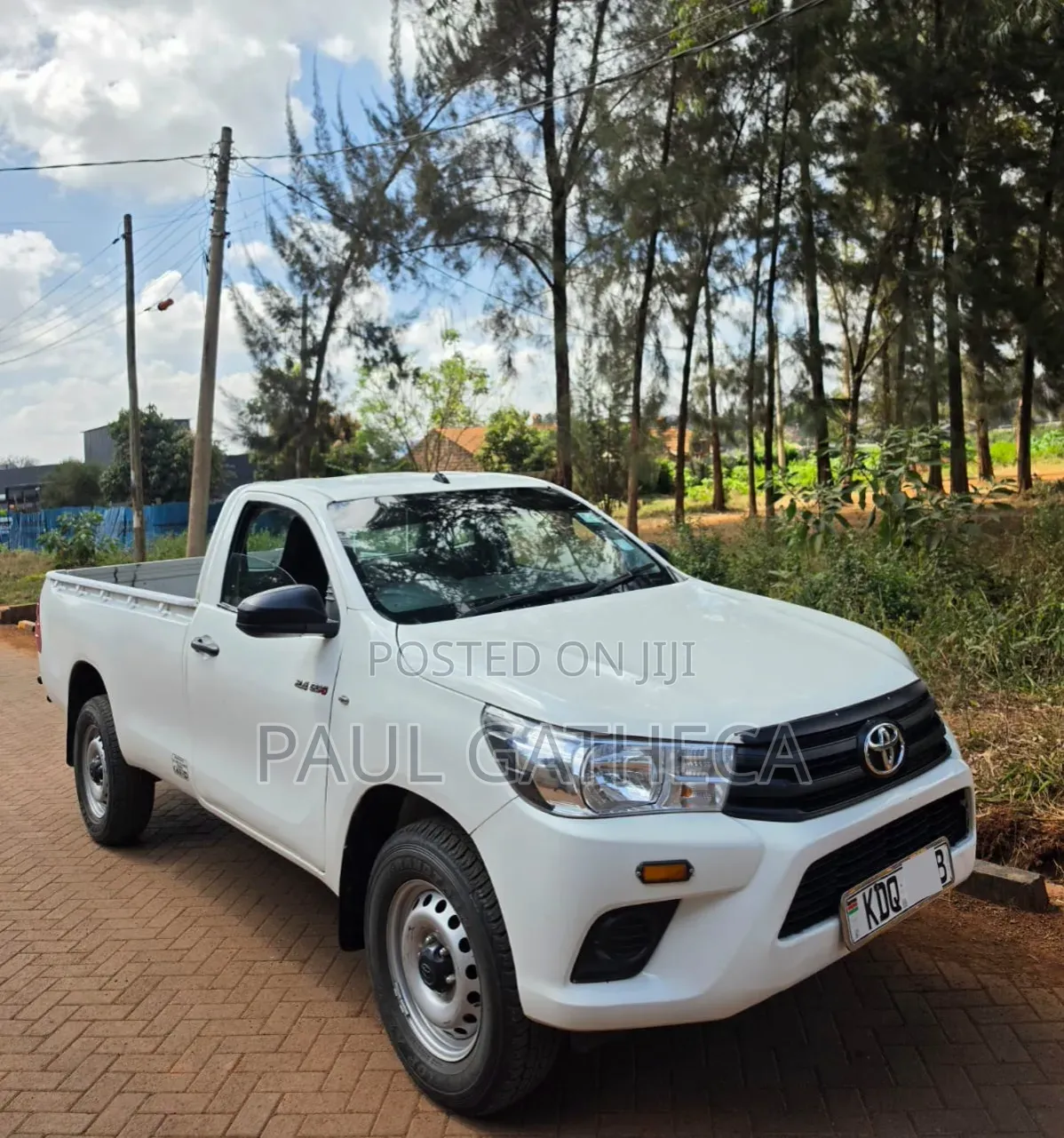 Toyota Hilux 2024 White