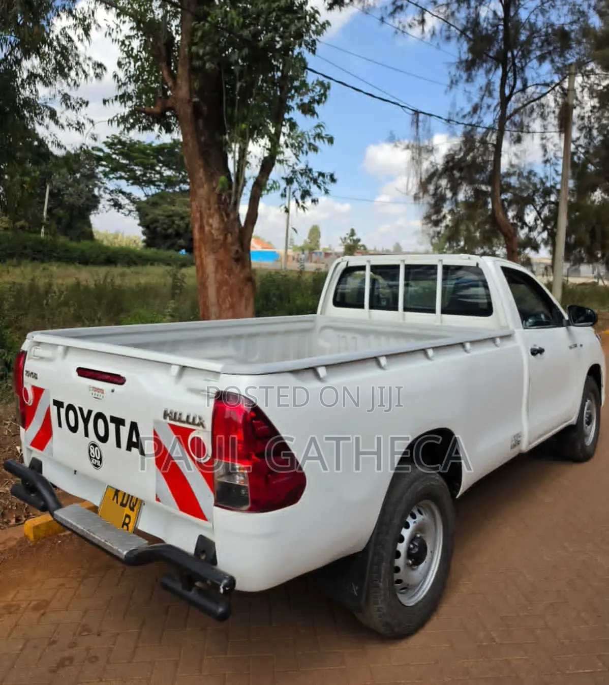 Toyota Hilux 2024 White