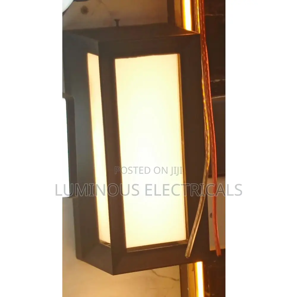 Modern LED Rectangular Outdoor Wall Light IP65 Waterproof