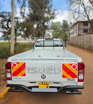 Isuzu D-MAX 2017 White