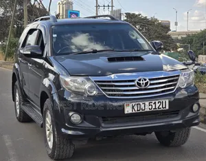 Toyota Fortuner 3.0 D Turbo AWD 2015 Black