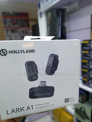 Hollyland Lark A1 Mini Duo Wireless Recording Mic for Smartphones