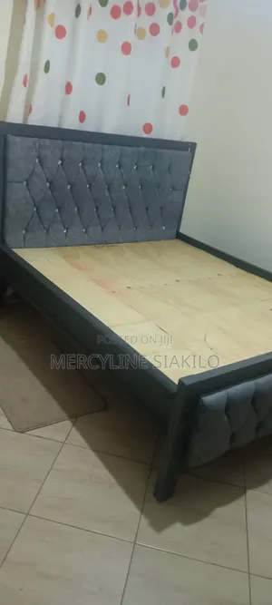 Gray Bed 5*6