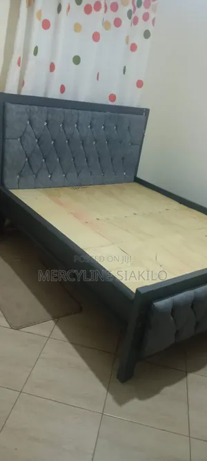 Gray Bed 5*6