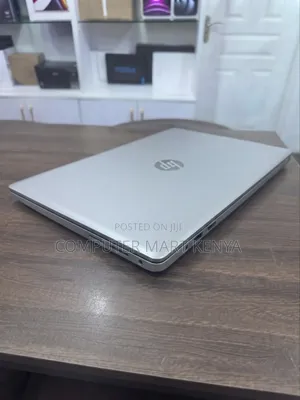 New Laptop HP EliteBook 845 G8 16GB AMD Ryzen 7 SSD 256GB