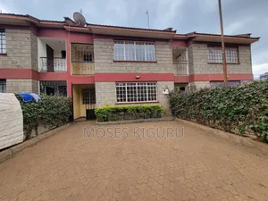 4bdrm Townhouse / Terrace in Toll for rent