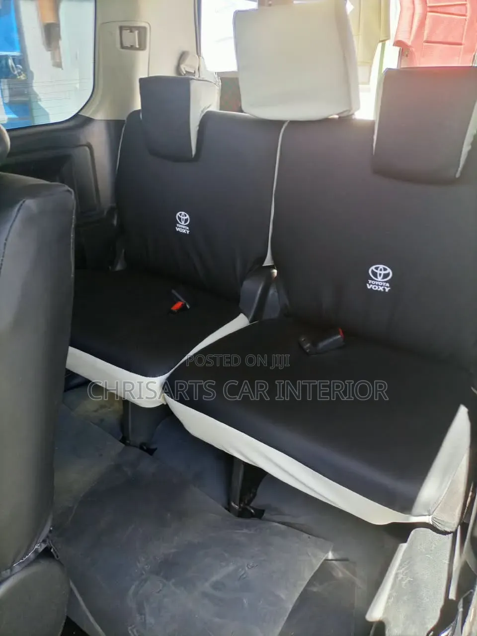 Voxy Seat Covers 