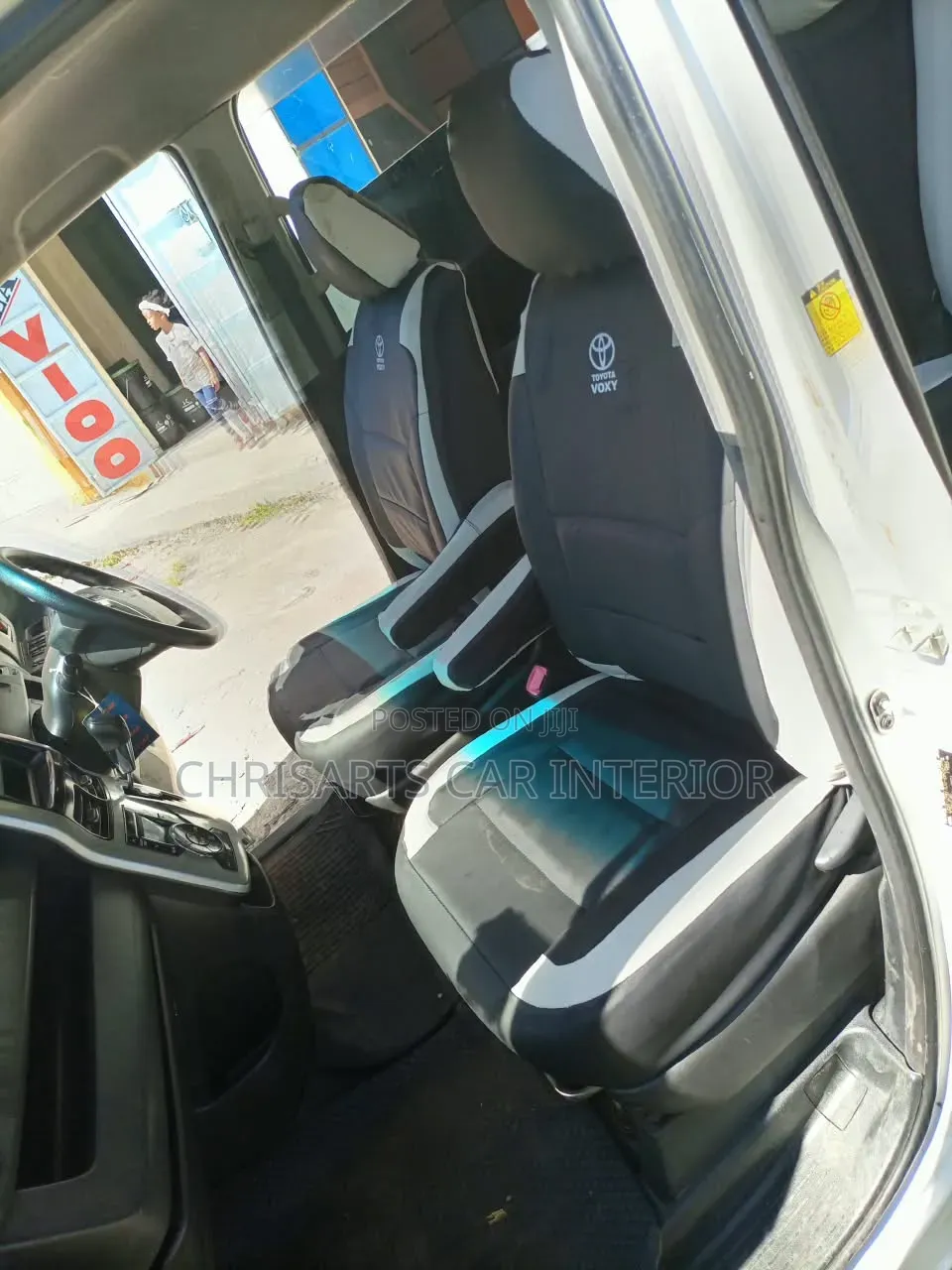 Voxy Seat Covers 