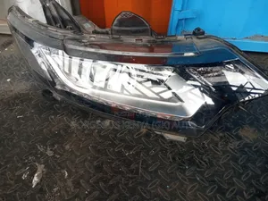 Outlander Headlight 2017 Non Xenon