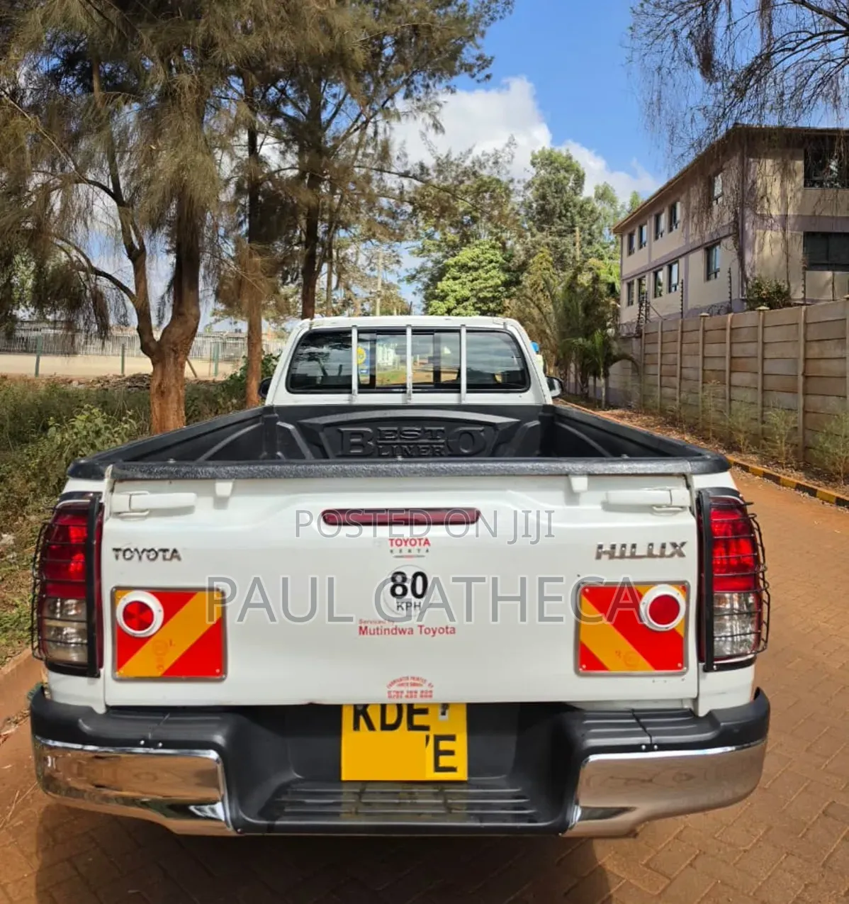 Toyota Hilux 2021 White