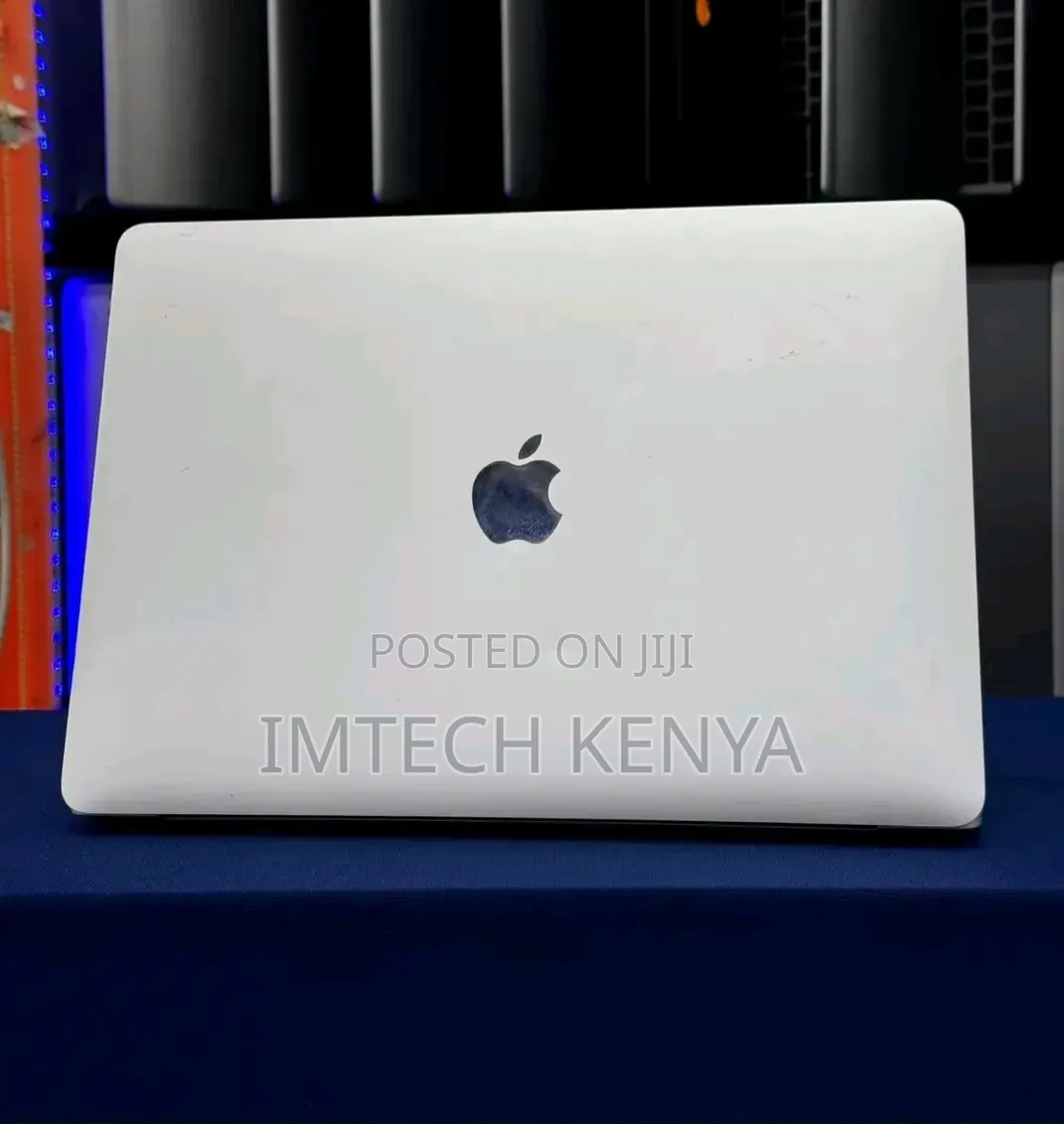 Laptop Apple MacBook Air 2020 16GB Intel Core i5 SSD 256GB