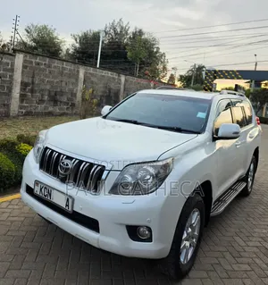 Toyota Land Cruiser Prado 2011 White